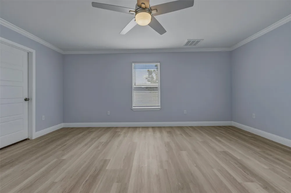 325 Hillcroft Road Fort Worth, TX 76108