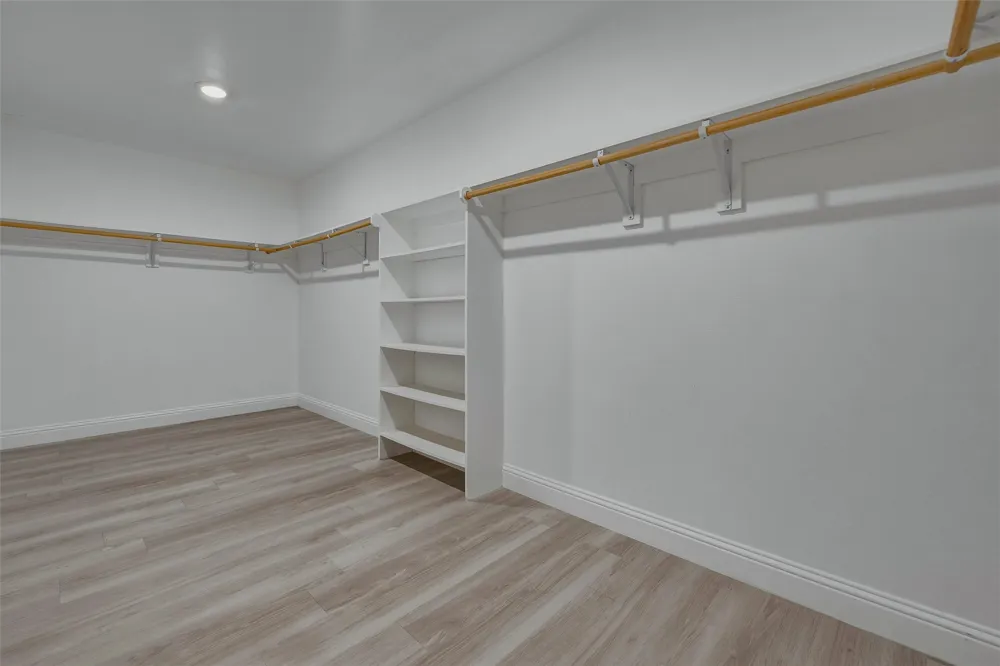 325 Hillcroft Road Fort Worth, TX 76108