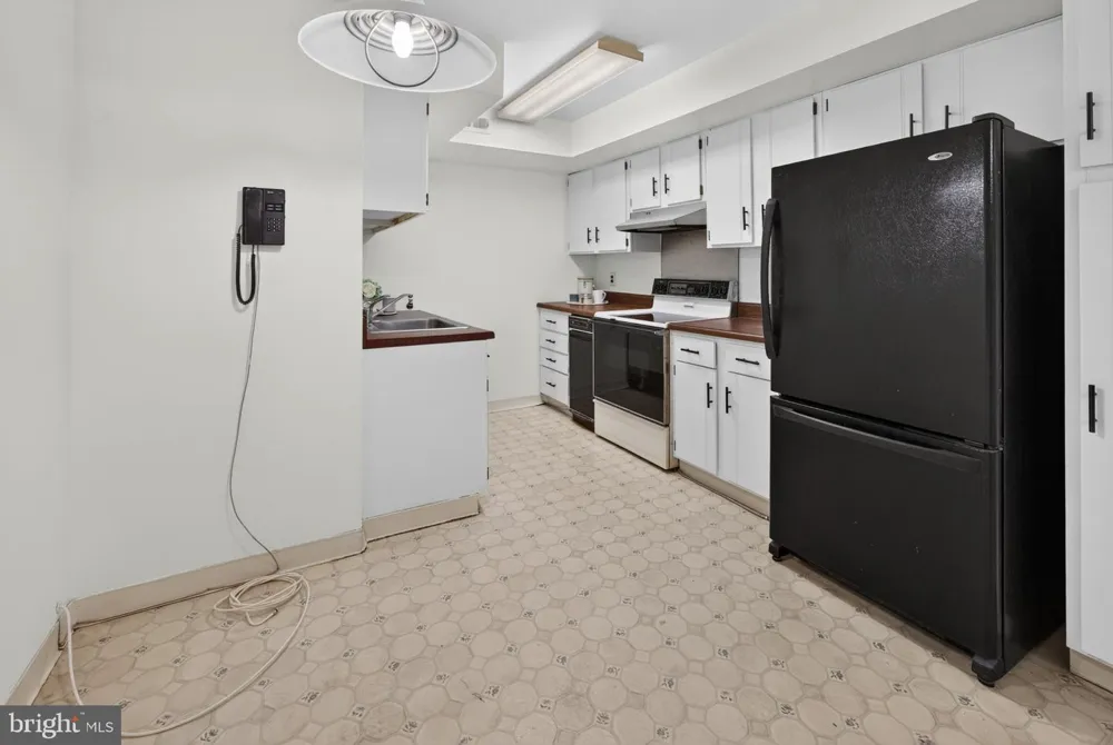 115 E KINGS HIGHWAY ##144 Maple Shade, NJ 08052