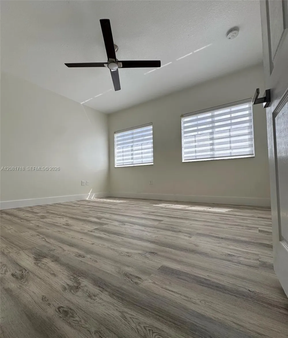 15813 SW 140th St Miami, FL 33196