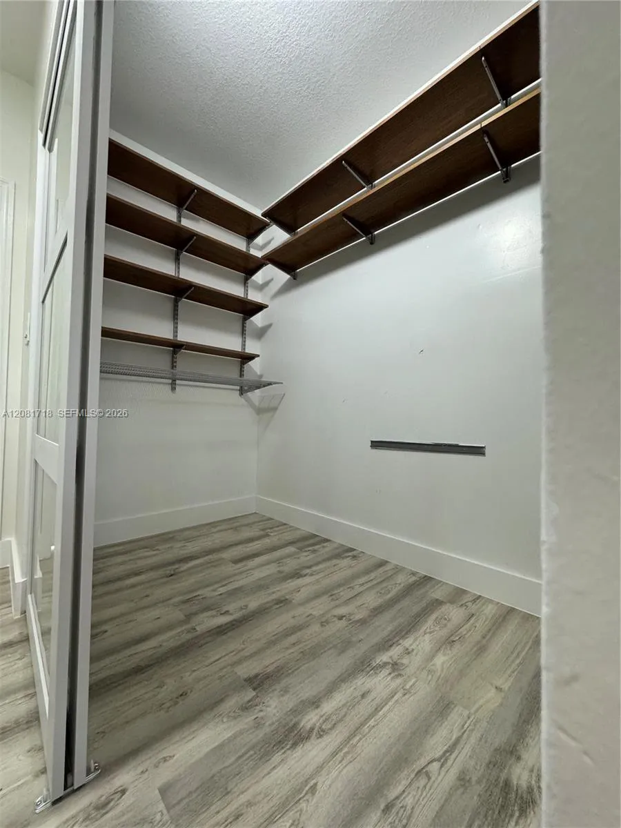 15813 SW 140th St Miami, FL 33196