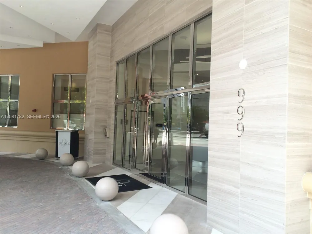 999 SW 1 AV #2503 Miami, FL 33130