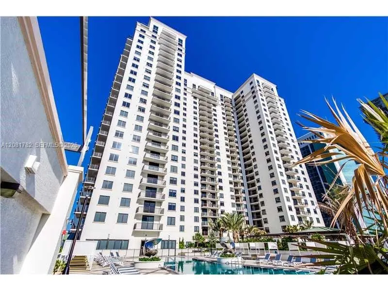 999 SW 1 AV #2503 Miami, FL 33130