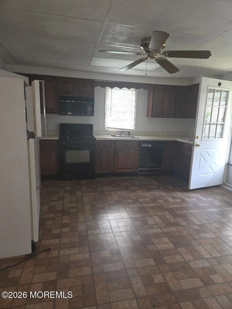 37 Euclid Avenue Matawan, NJ 07747