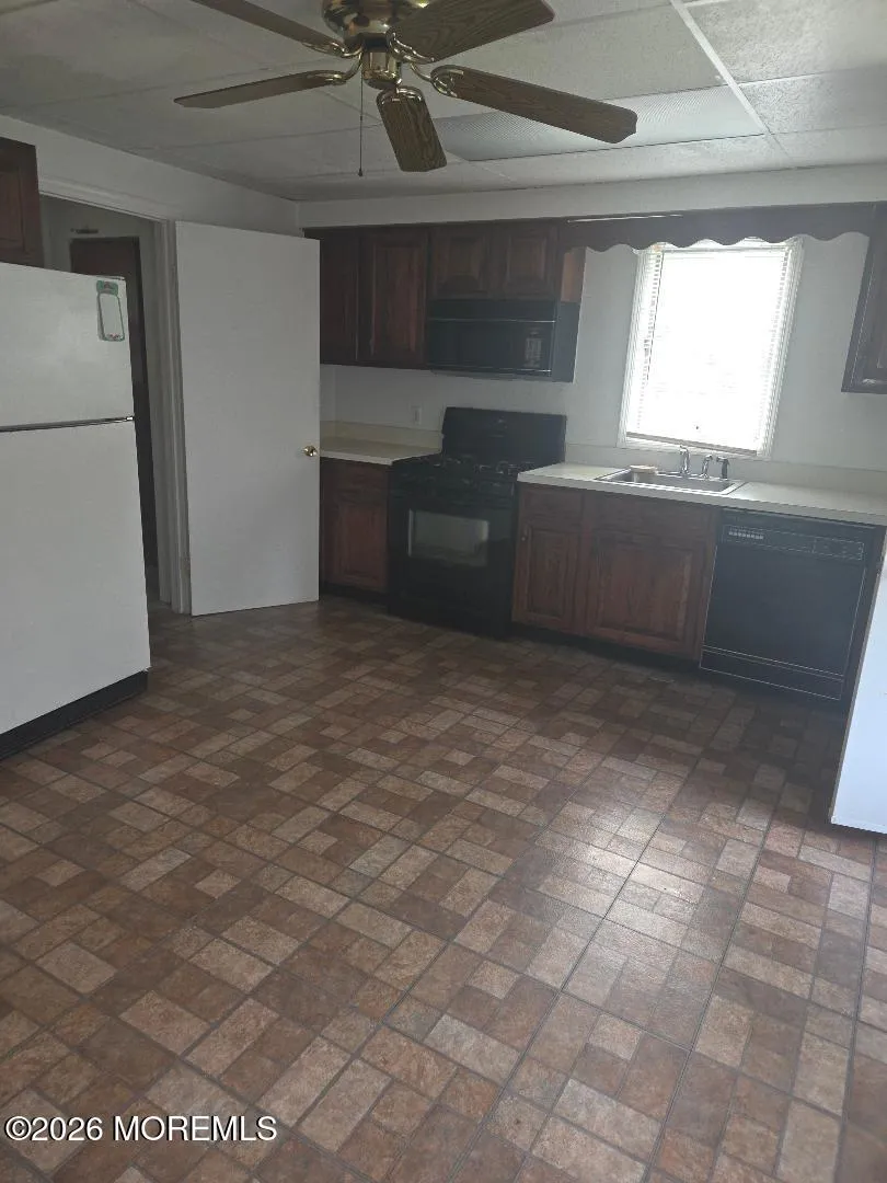 37 Euclid Avenue Matawan, NJ 07747