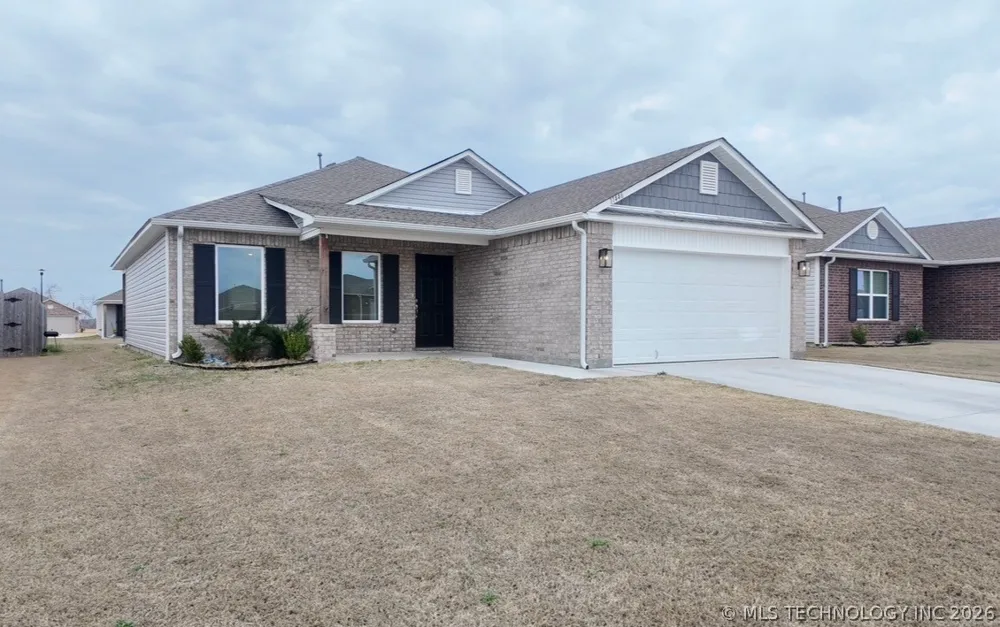 11446 S 233 EastAvenue E Broken Arrow, OK 74014