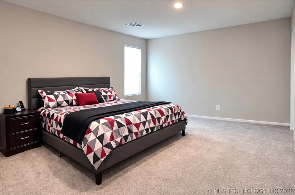 11446 S 233 EastAvenue E Broken Arrow, OK 74014