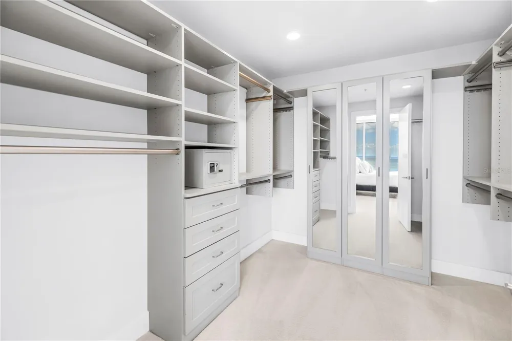 176 4TH AVENUE NE #1101 St Petersburg, FL 33701