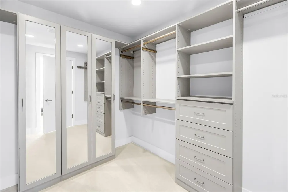 176 4TH AVENUE NE #1101 St Petersburg, FL 33701