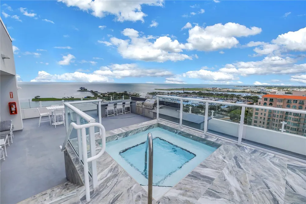 176 4TH AVENUE NE #1101 St Petersburg, FL 33701