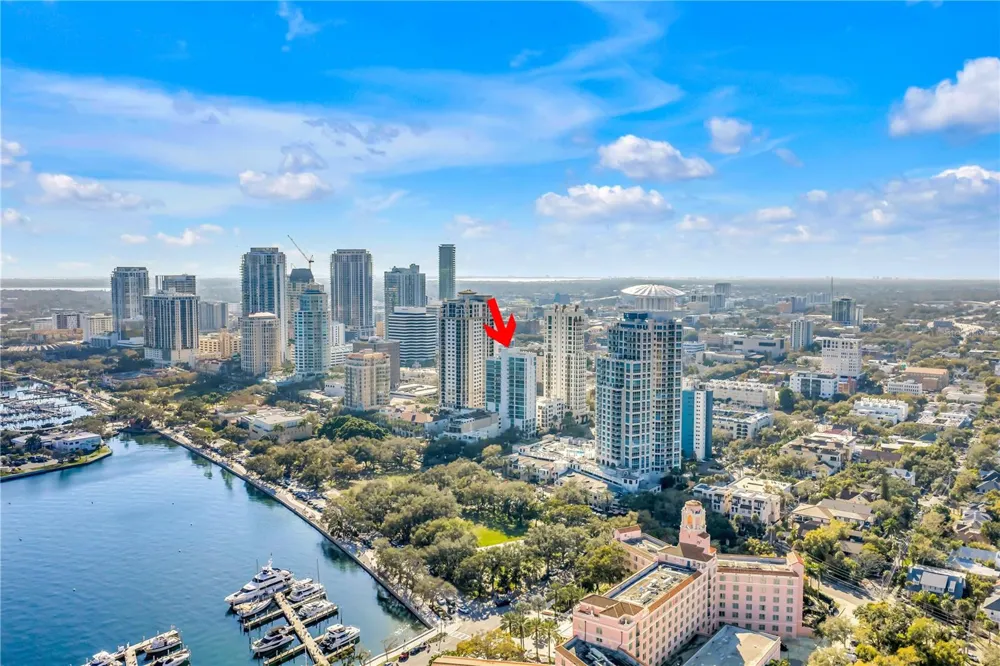 176 4TH AVENUE NE #1101 St Petersburg, FL 33701