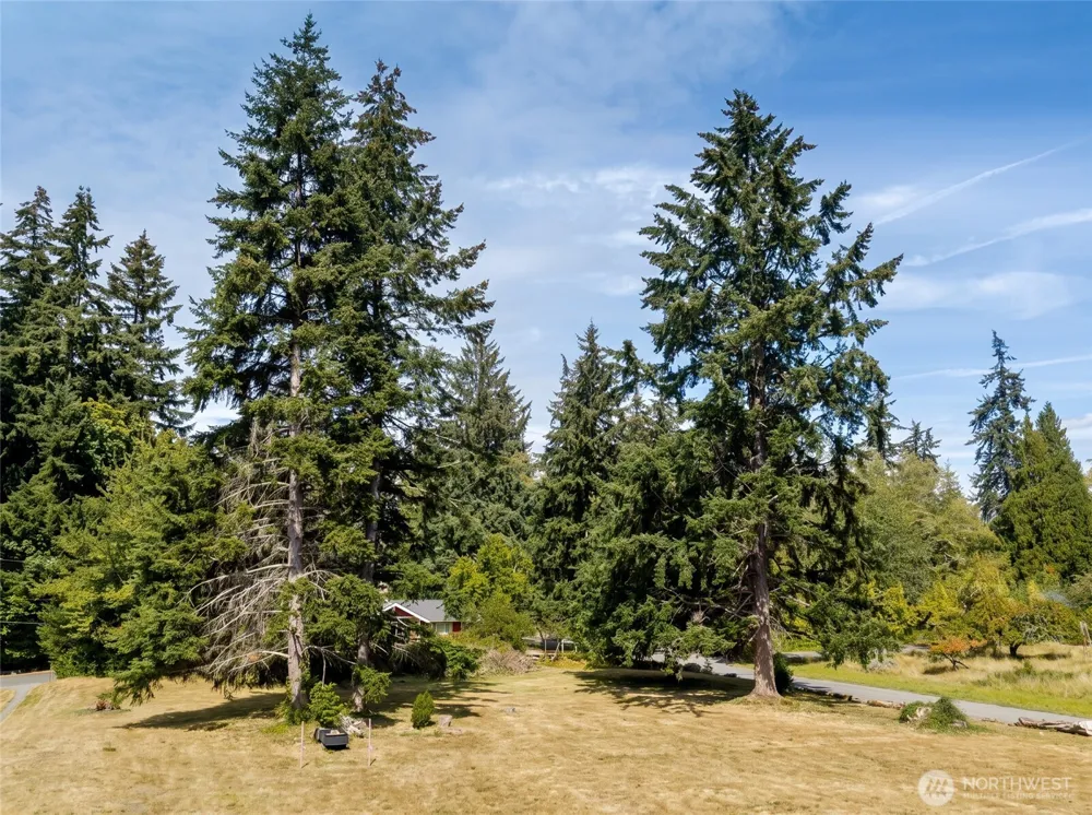 99 xx SW 116th Street Vashon, WA 98070