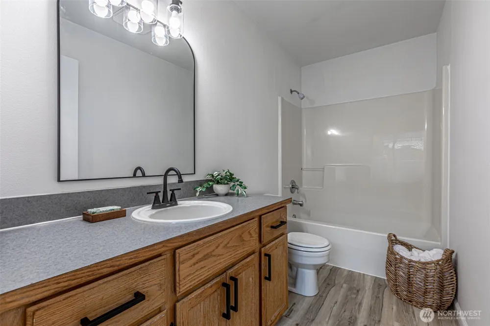 1320 S I STREET Tacoma, WA 98405