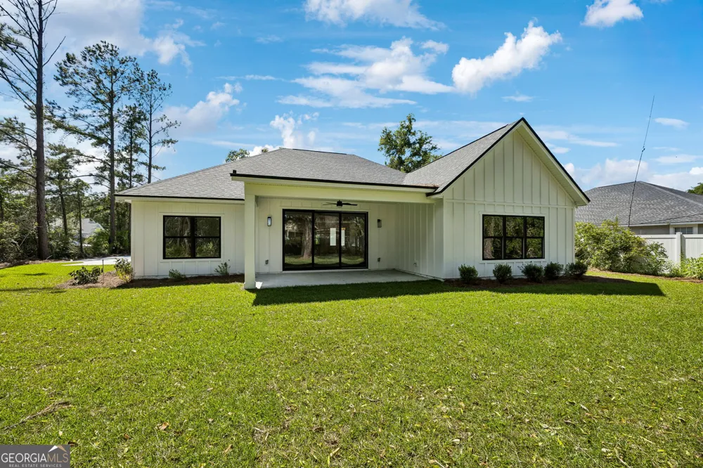 102 Tidewater CIR Kingsland, GA 31548