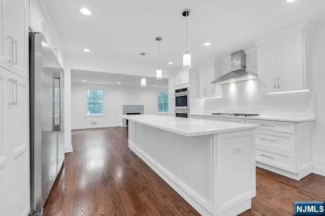 235 S Dwight Place Englewood, NJ 07631
