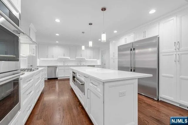 235 S Dwight Place Englewood, NJ 07631