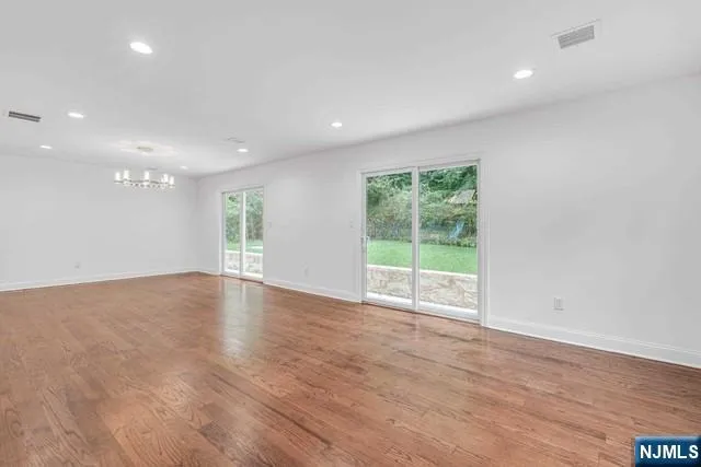 235 S Dwight Place Englewood, NJ 07631