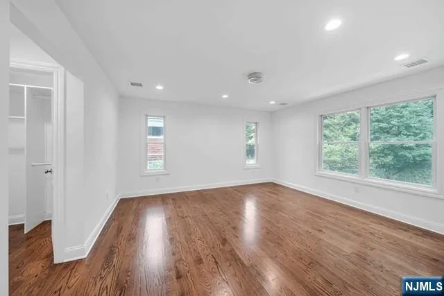 235 S Dwight Place Englewood, NJ 07631