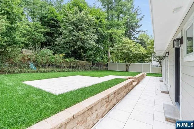 235 S Dwight Place Englewood, NJ 07631