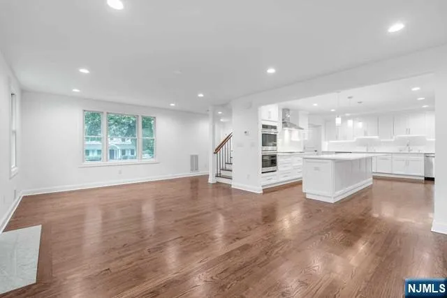 235 S Dwight Place Englewood, NJ 07631