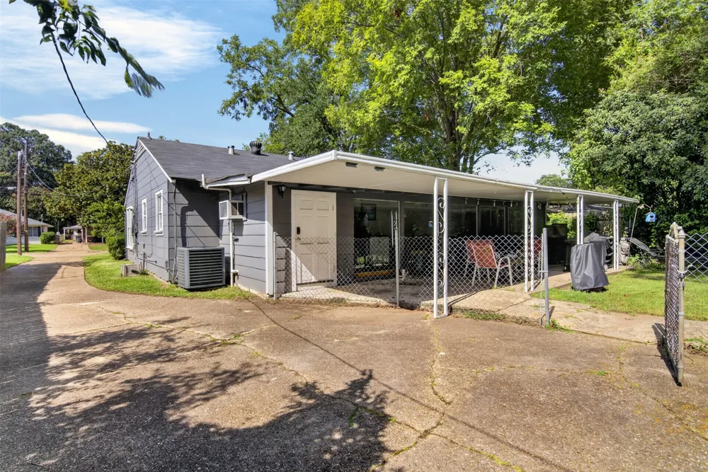 367 Leland Avenue Shreveport, LA 71105
