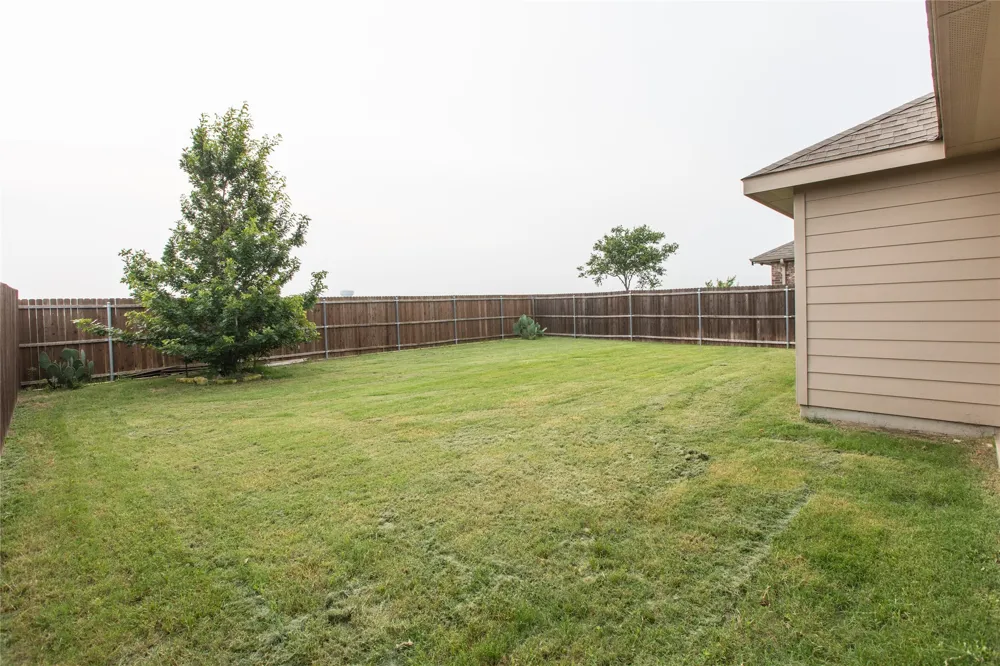 905 Silverbell Street Princeton, TX 75407