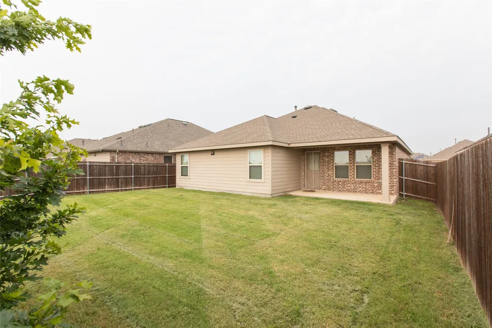 905 Silverbell Street Princeton, TX 75407