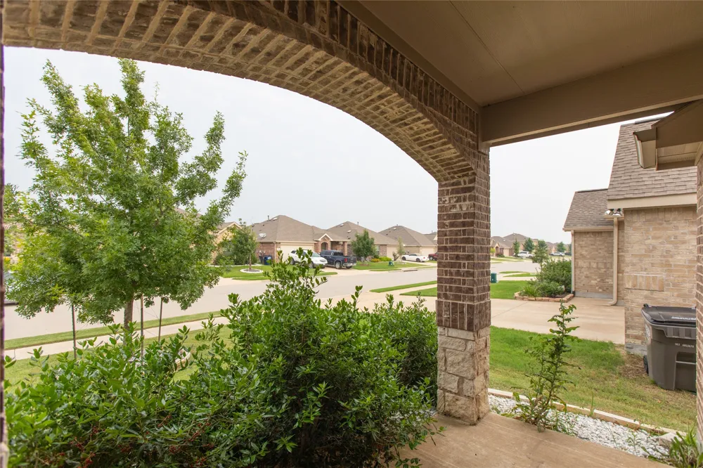 905 Silverbell Street Princeton, TX 75407