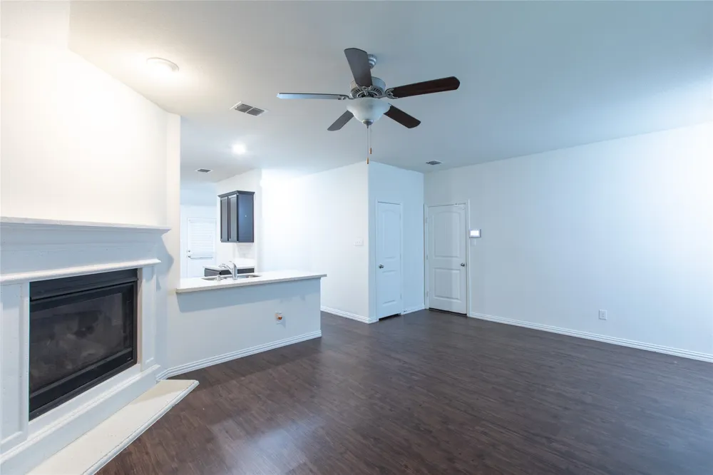 905 Silverbell Street Princeton, TX 75407