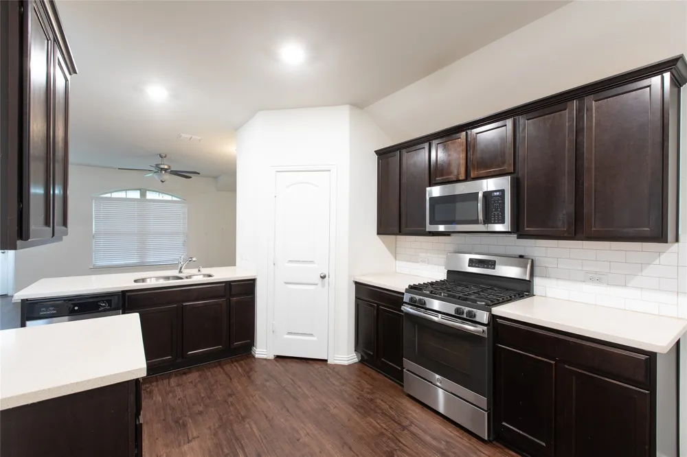 905 Silverbell Street Princeton, TX 75407