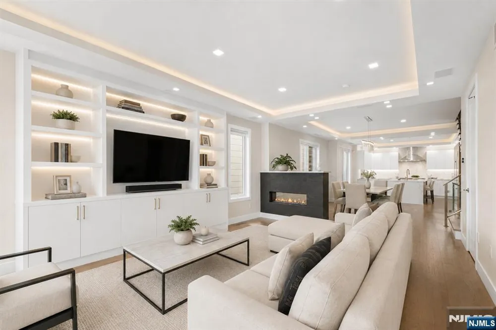 506 Undercliff Avenue Edgewater, NJ 07020