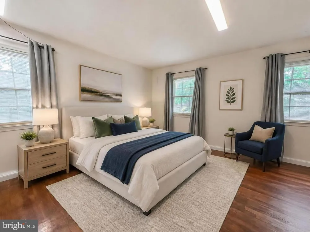 8237 SMITHFIELD AVENUE Springfield, VA 22152