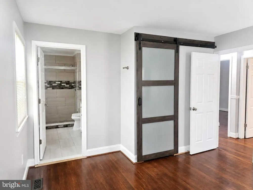 8237 SMITHFIELD AVENUE Springfield, VA 22152