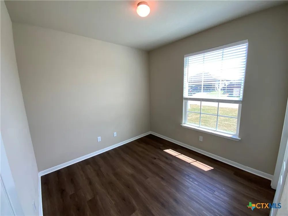 1110 Lakeway Crossing Drive Temple, TX 76502