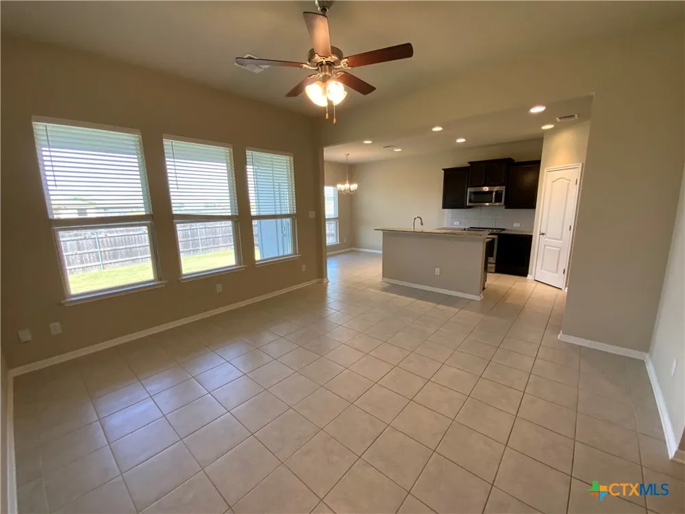 1110 Lakeway Crossing Drive Temple, TX 76502