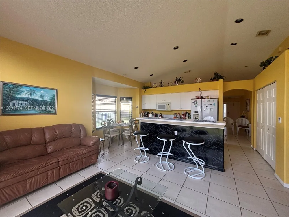 18581 NW 23rd St Pembroke Pines, FL 33029