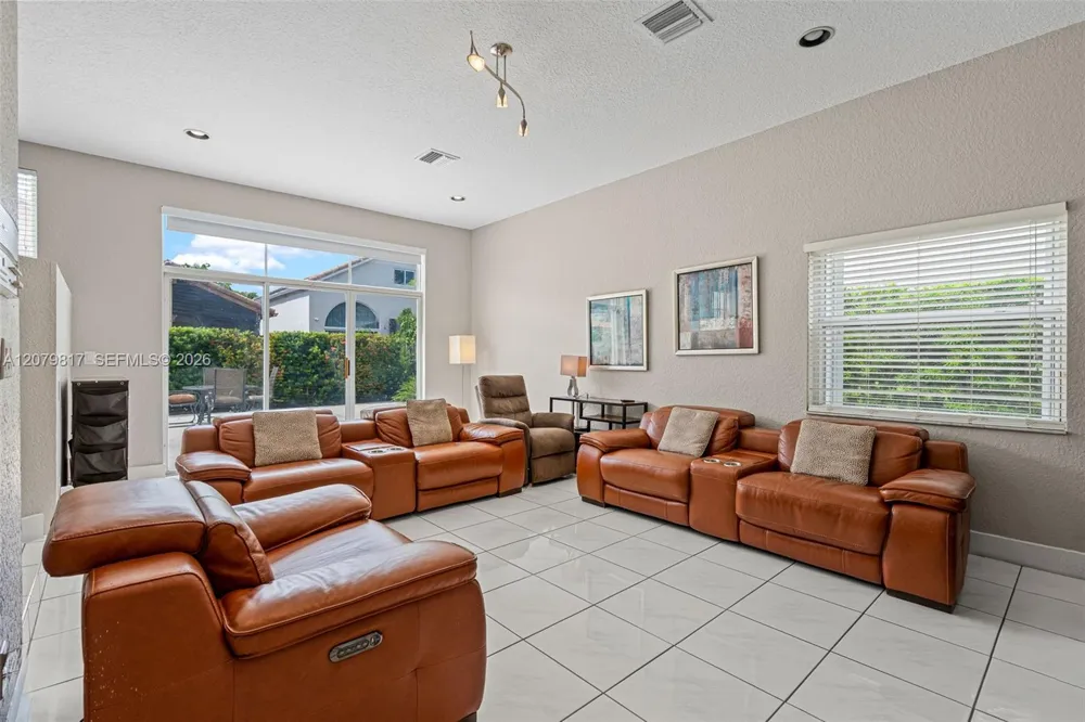 9750 NW 31st St Doral, FL 33172