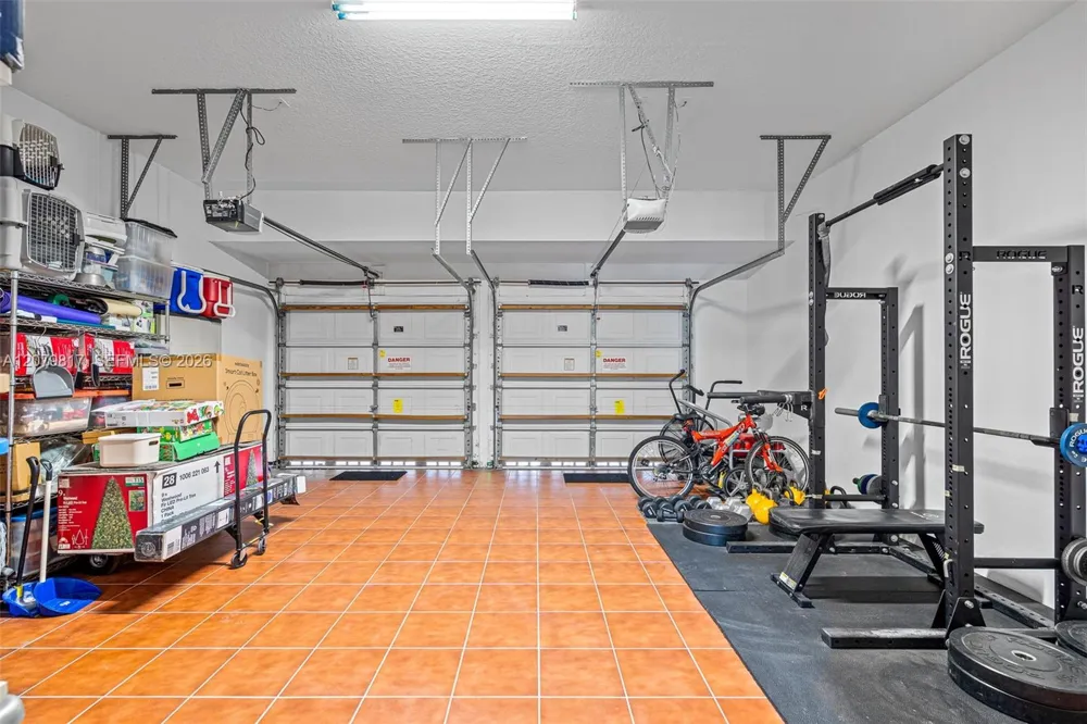 9750 NW 31st St Doral, FL 33172