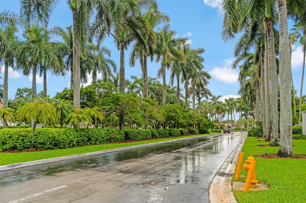 9750 NW 31st St Doral, FL 33172