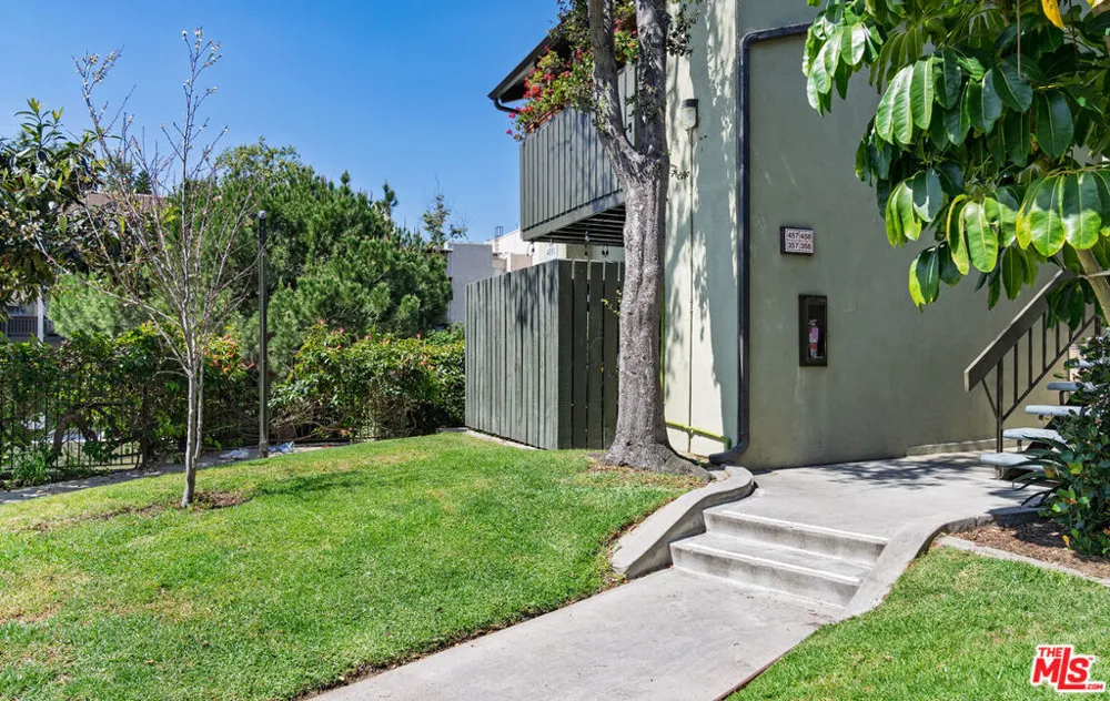 4931 Indian Wood Road #357 Culver City, CA 90230