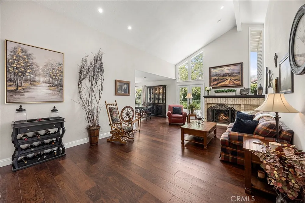5329 Brentwood Yorba Linda, CA 92887