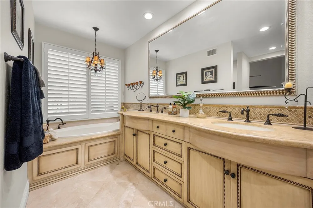 5329 Brentwood Yorba Linda, CA 92887