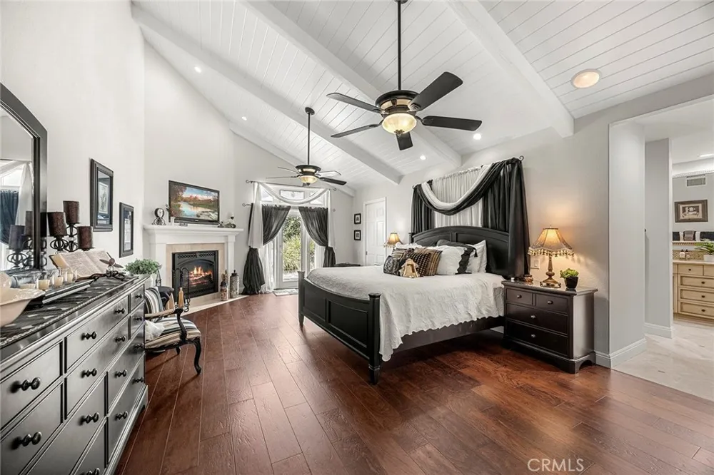 5329 Brentwood Yorba Linda, CA 92887