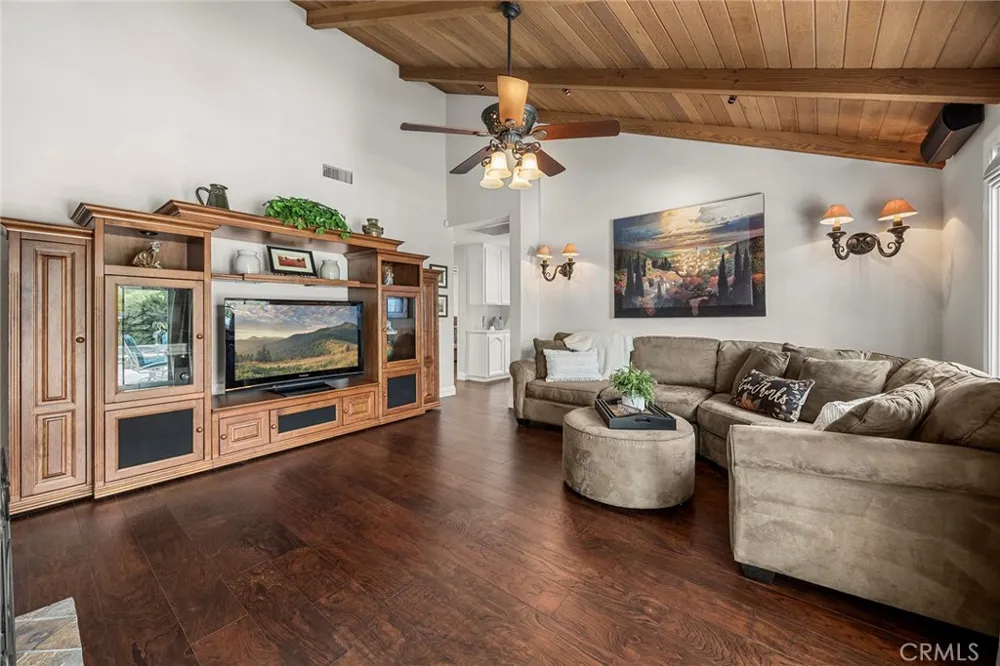 5329 Brentwood Yorba Linda, CA 92887