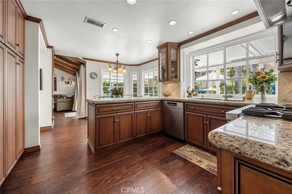 5329 Brentwood Yorba Linda, CA 92887