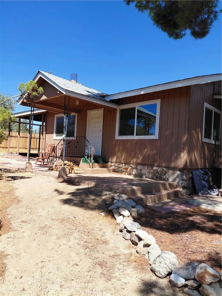 69777 Sugarloaf Mountain Center, CA 92561