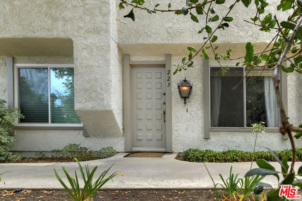 223 Green Heath Place Thousand Oaks, CA 91361