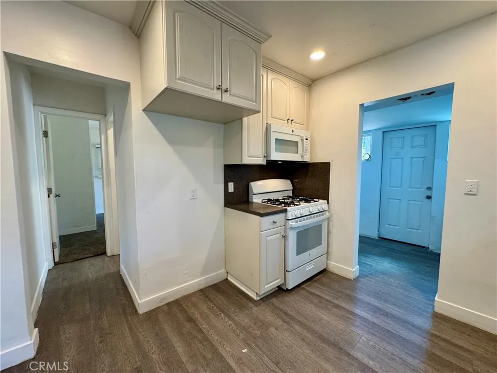 3052 Burton Rosemead, CA 91770