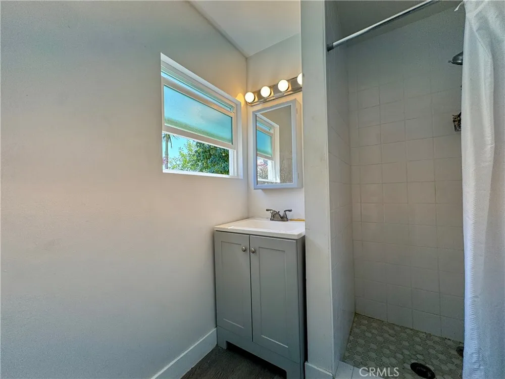 3052 Burton Rosemead, CA 91770