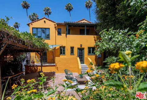 130 Catalina Street